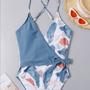 Tropical knot waist one piece swimsuit